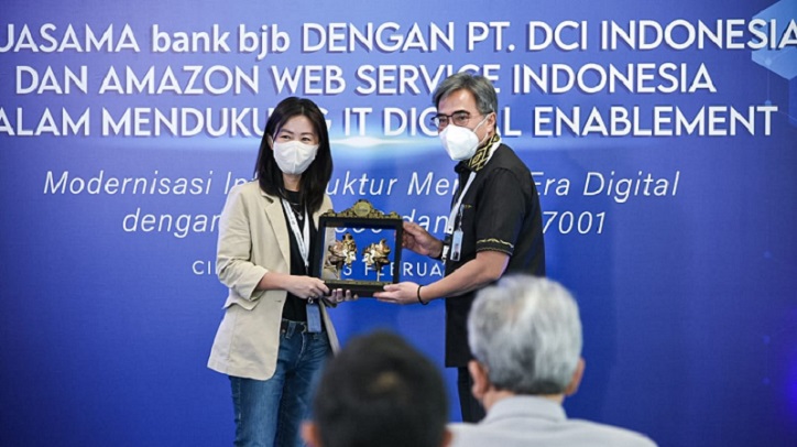 Kembangkan Sistem Cloud Dan Digitalisasi Bank Bjb Gandeng Dua ...