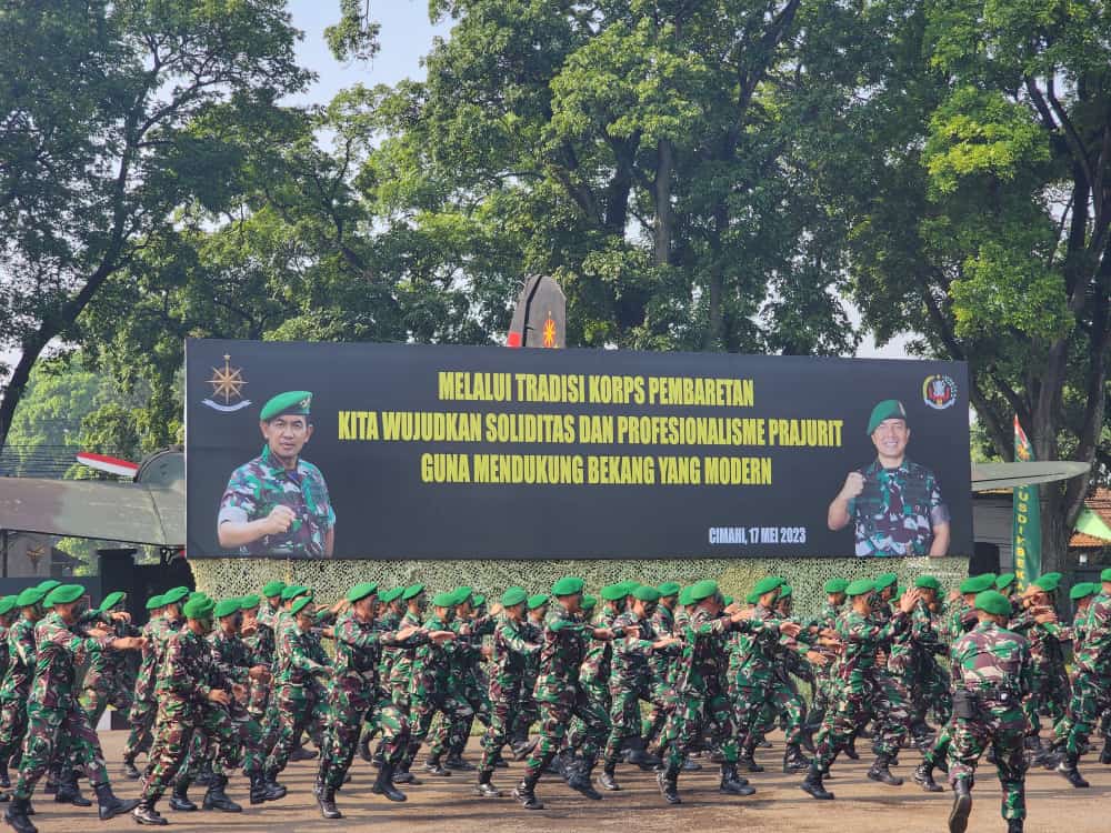 Tradisi Korps Pembaretan Siswa Baru Perwira Bintara Tamtama Bekang TNI ...